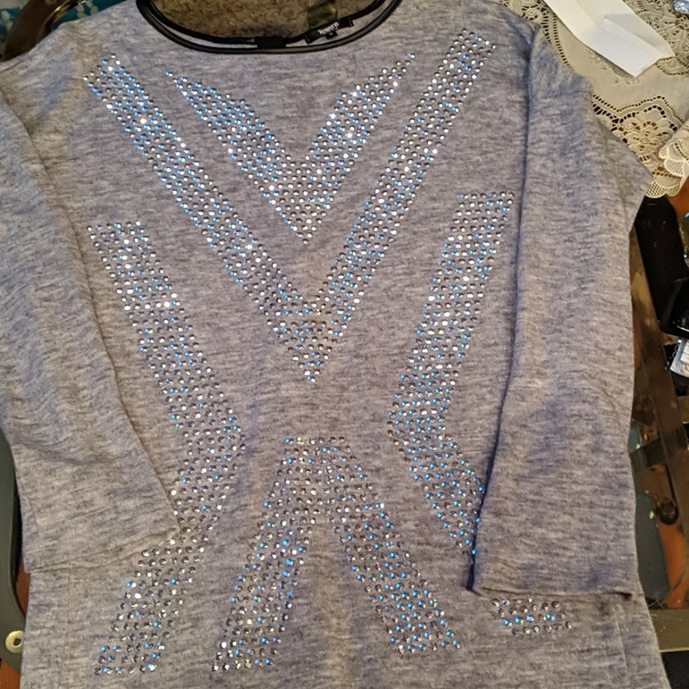 DeSoro Moda tunic type black and gray shirt